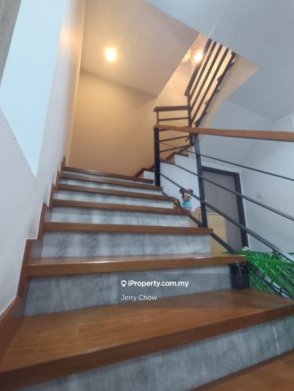 Semi-Detached House for Sale in Taman Pinji Indah, Ipoh by Jerry Chow - iProperty.com.my