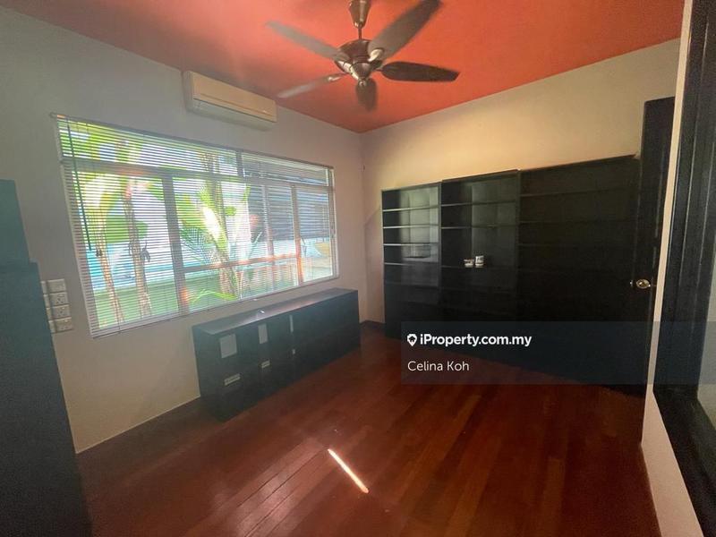 Bungalow House for Sale in Valencia, Sungai Buloh by Celina Koh - iProperty.com.my