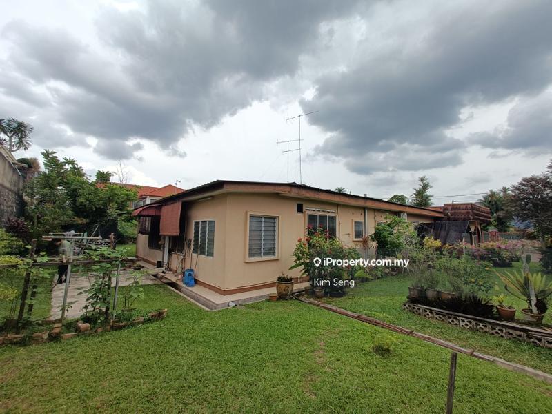 Bungalow House for Sale in Sunrise Park 11000 sqft, Kluang by Kim Seng - iProperty.com.my