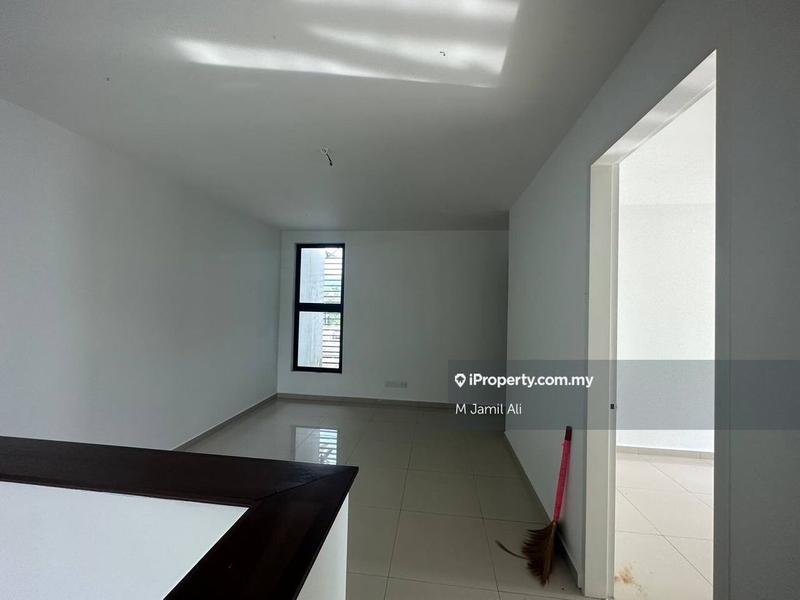 Rumah Berkembar untuk Dijual di Batu Pahat, Batu Pahat oleh M Jamil Ali - iProperty.com.my