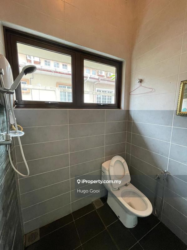 Bungalow House untuk Dijual di Taman Yarl, Jalan Klang Lama (Old Klang Road) oleh Hugo Gooi - iProperty.com.my