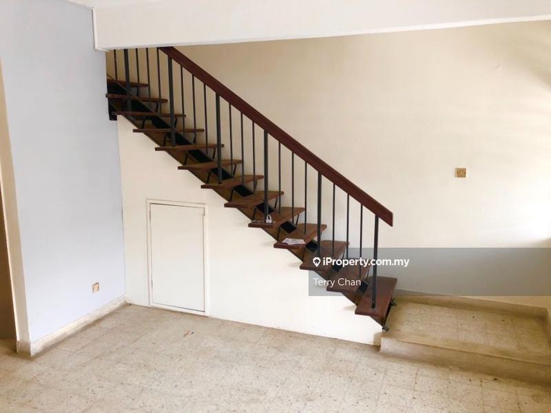 Rumah Teres 2-Tingkat untuk Dijual di Taman Bukit Anggerik, Cheras oleh Terry Chan - iProperty.com.my