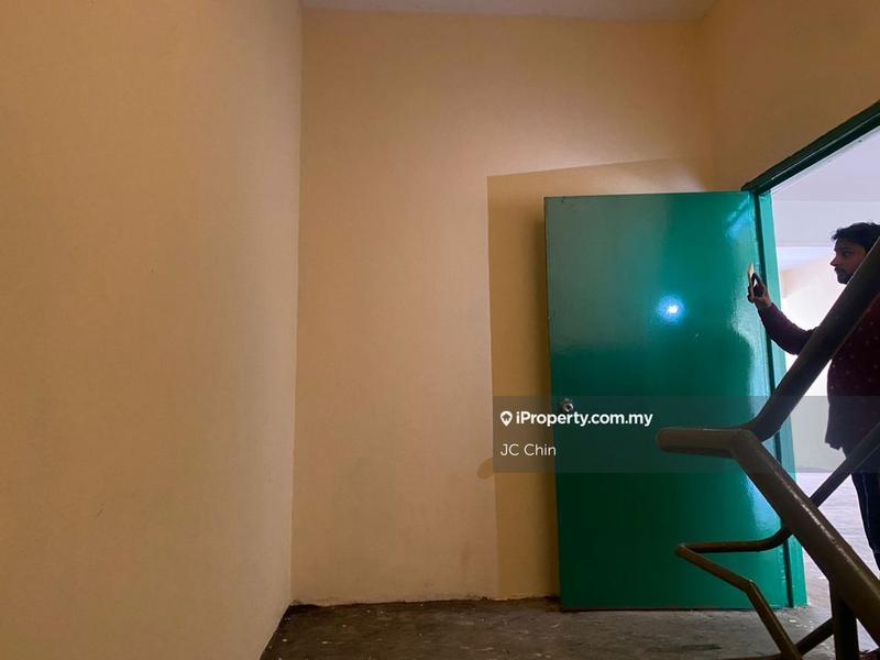 For Sale - Bandar Nilai Utama