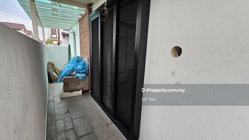 Rumah Teres untuk Dijual di qi6mk, Telok Panglima Garang oleh UK Tan - iProperty.com.my