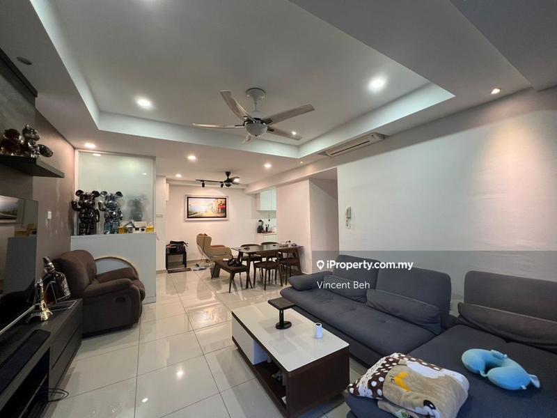 Condominium untuk Dijual di Residence 8 oleh Vincent Beh - iProperty.com.my