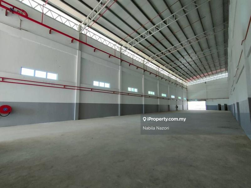 Warehouse for Rent in Padang Tembak, Pengkalan Chepa by Nabila Nazori - iProperty.com.my