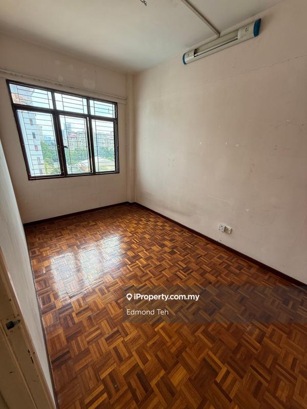 For Sale - Shamelin Bestari