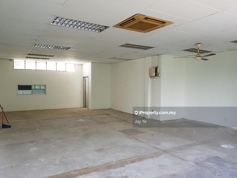 Kilang Teres untuk Dijual di Bukit Jalil Bandar Puteri Puchong George Kent, Puchong oleh Jay Ye - iProperty.com.my