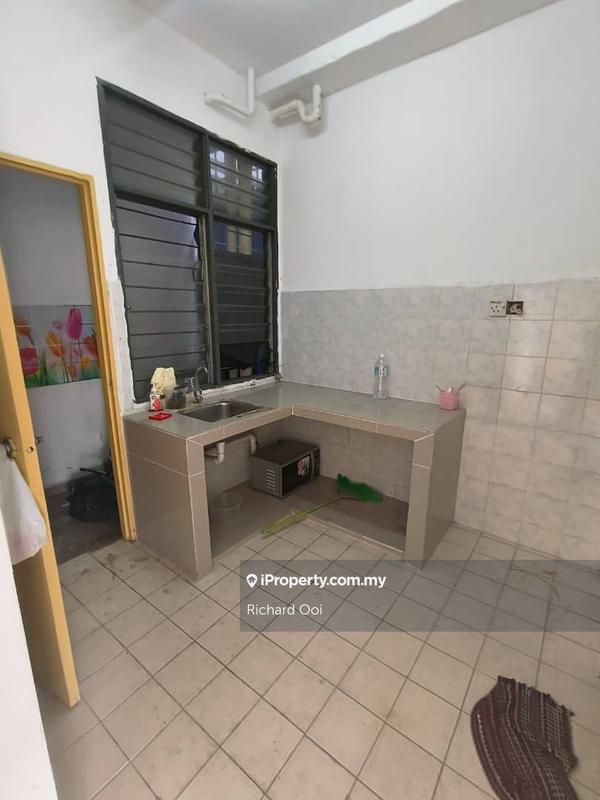 Apartment for Sale in Pangsapuri Lagoon Perdana by Richard Ooi - iProperty.com.my