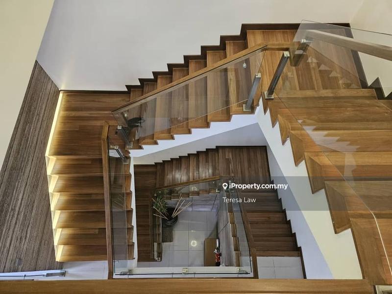 Rumah Berkembar untuk Dijual di Taman Equine, Seri Kembangan oleh Teresa Law - iProperty.com.my