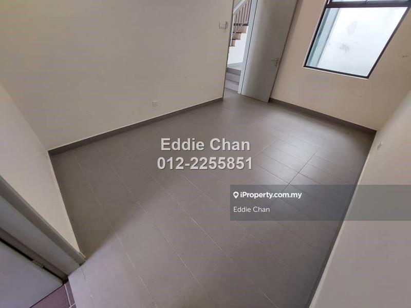 Rumah Berangkai 3 Tingkat untuk Dijual di Ukay Tropika, Hulu Kelang, Ampang, Ampang oleh Eddie Chan - iProperty.com.my