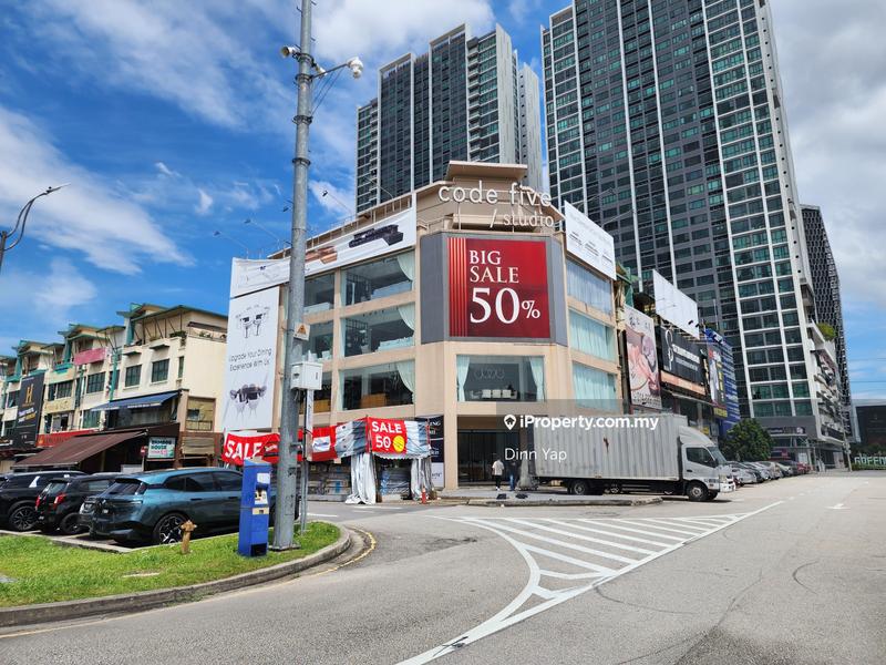For Sale - Sunway Mentari Main Road Facing 3 Storey Shoplot, PJS 8, PJS8