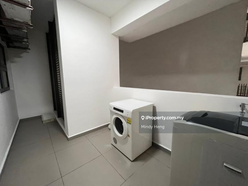 Apartment for Sale in Molek Pine 4 by Mindy Heng - iProperty.com.my