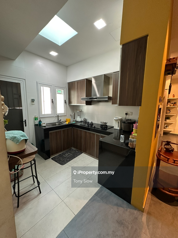 2.5-storey Terraced House for Sale in USJ Heights, Subang Jaya by Tony Siow - iProperty.com.my