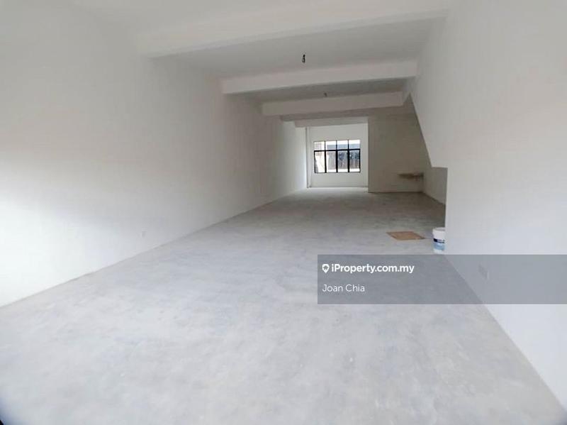 Shop-Office for Sale in Pekan Nenas, Johor by Joan Chia - iProperty.com.my