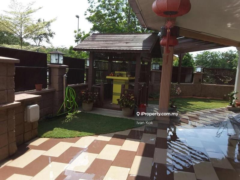 Rumah Berangkai 2 Tingkat untuk Dijual di Bukit Jelutong, Shah Alam oleh Ivan Kok - iProperty.com.my