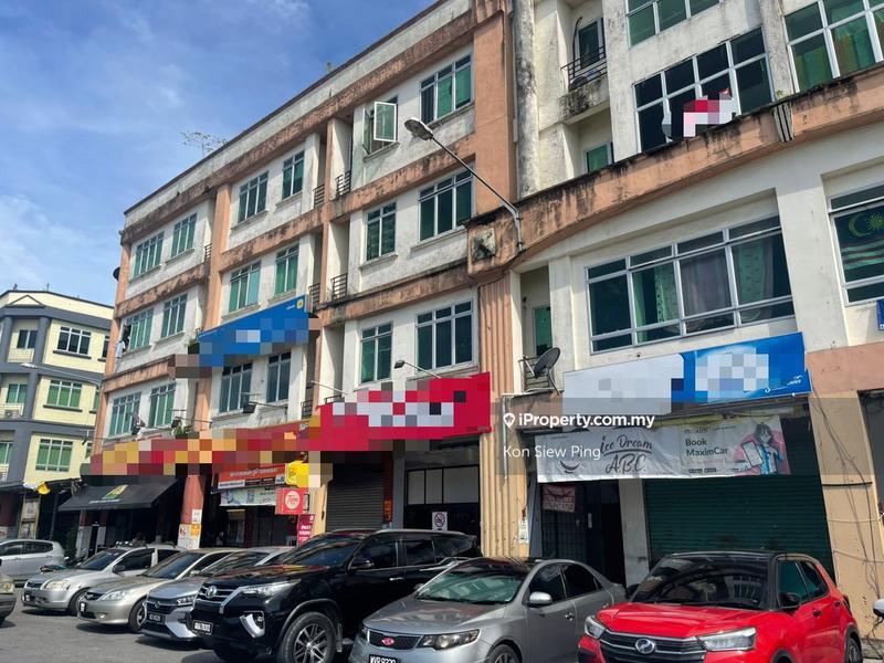 For Sale - Main Road 4-Storey Shophouse at Sejingkat, Demak Laut Industrial Park FOR SALE