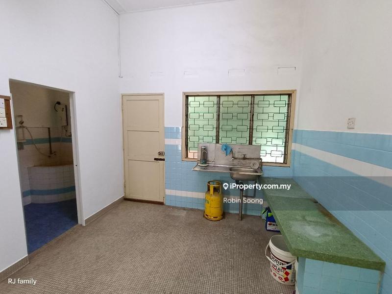 Rumah Berkembar untuk Dijual di Kampung Lapan, Melaka City oleh Robin Soong - iProperty.com.my