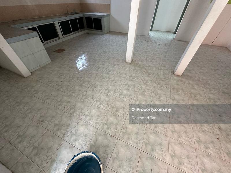 Bungalow House for Sale in Seksyen 17, Petaling Jaya by Desmond Tan - iProperty.com.my