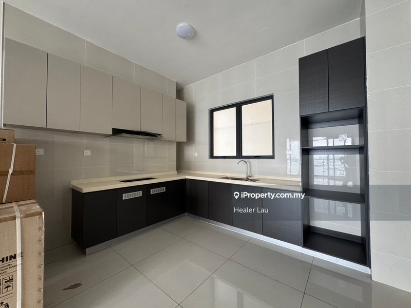 Kondominium untuk Dijual di Kings Bay @ Country Garden Danga Bay oleh Healer Lau - iProperty.com.my