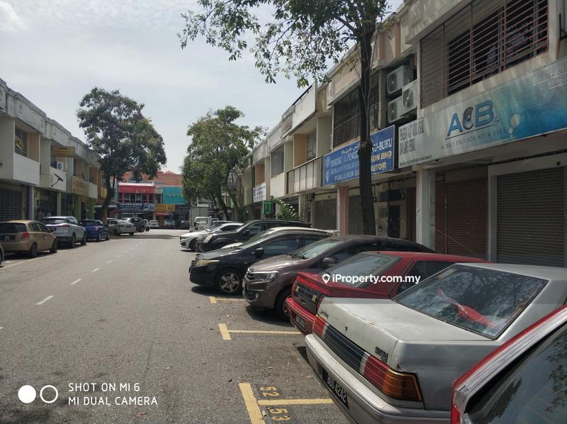 Shop for Sale in Bandar Puteri Puchong, Puchong by Kelvin Tan - iProperty.com.my