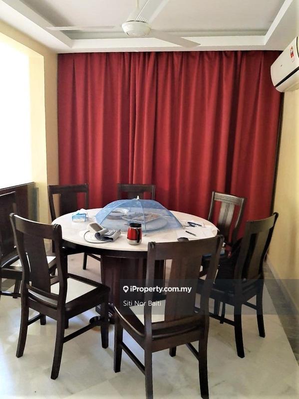 Rumah Bandar untuk Dijual di Ampang Hilir, Ampang oleh Siti Beeb - iProperty.com.my