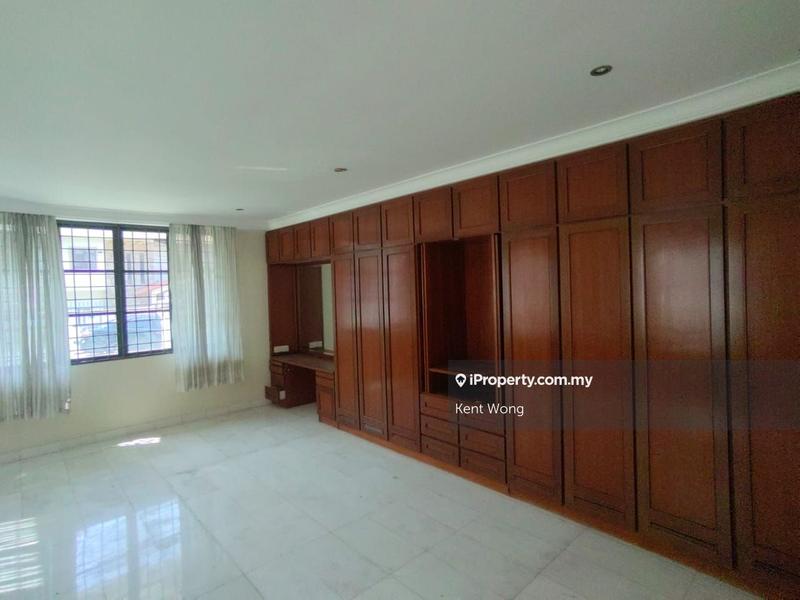 Bungalow House for Sale in Taman Bukit Pantai, Bangsar by Kent Wong - iProperty.com.my