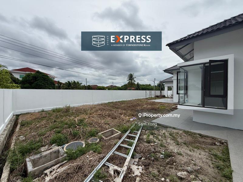 Bungalow House for Sale in Holiday Park, Miri by Sam Yong - iProperty.com.my