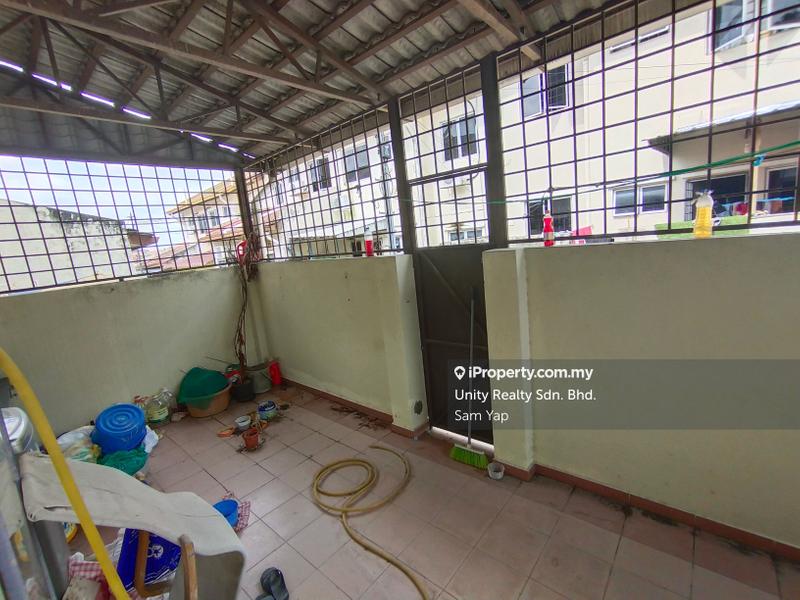 Rumah Berangkai 2 Tingkat untuk Dijual di Taman Pinggiran Saujana, Prima Saujana, Kajang oleh Sam Yap - iProperty.com.my