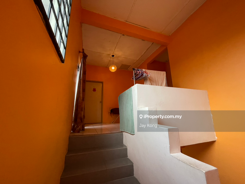 Semi-Detached House for Sale in Bandar Putra Permai, Seri Kembangan by Jay Kong - iProperty.com.my