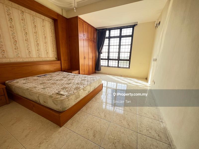 Condominium for Sale in Cheng Heights by Geoffery Wee - iProperty.com.my