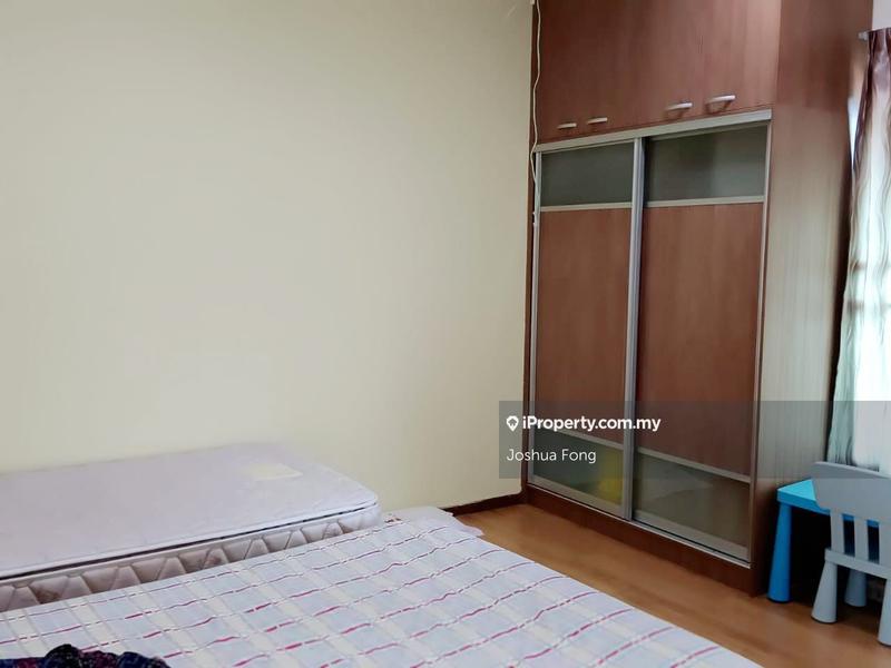 Rumah Berkembar untuk Dijual di Bandar Kinrara Seksyen 1, Bandar Kinrara oleh Joshua Fong - iProperty.com.my