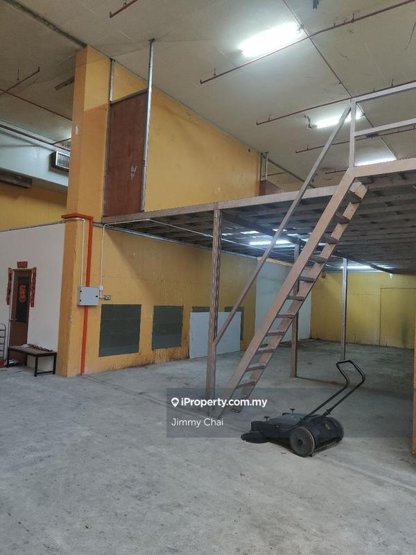 Gudang untuk Disewa di Batu 3 1/2 Jalan pantai, Seremban oleh Jimmy Chai - iProperty.com.my