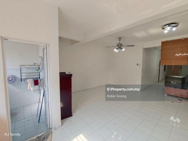 Shop-Office for Sale in Jonker Walk, Melaka City by Robin Soong - iProperty.com.my