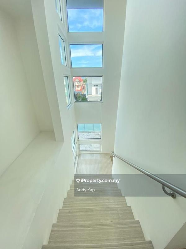 Bungalow House for Sale in Bandar Country Homes, Rawang by Andy Yap - iProperty.com.my