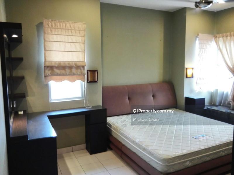 Condominium for Sale in La Vista Condominiums by Michael Chan - iProperty.com.my