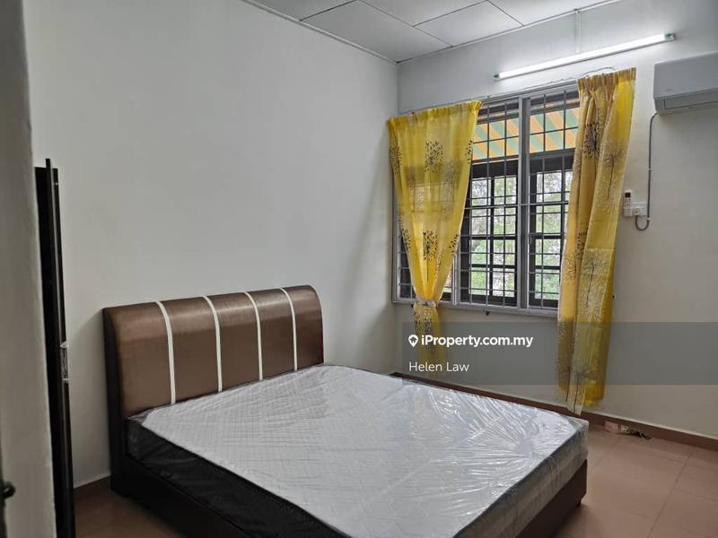 Rumah Teres untuk Disewa di Taman Desa Baru, Bukit Baru oleh Helen Law - iProperty.com.my