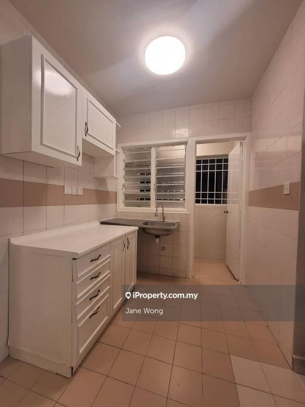 Rumah Flat untuk Dijual di Flora Damansara Flat oleh Jane Wong - iProperty.com.my
