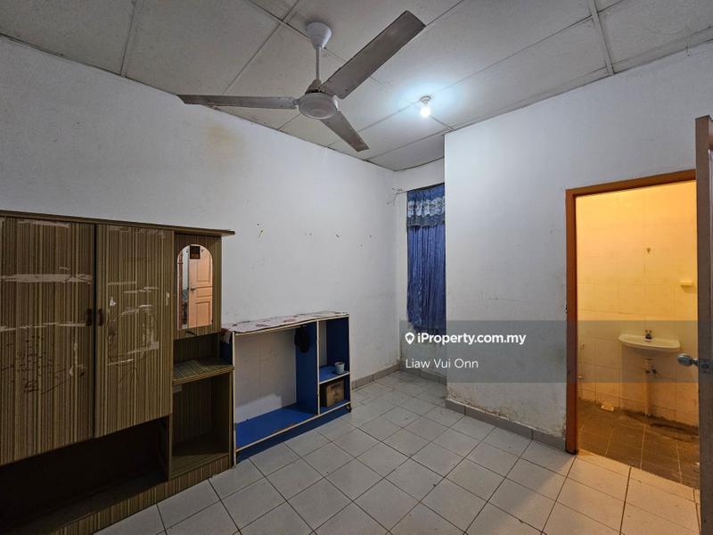 Flat for Sale in Taman Sinar Jaya by Liaw Vui Onn - iProperty.com.my