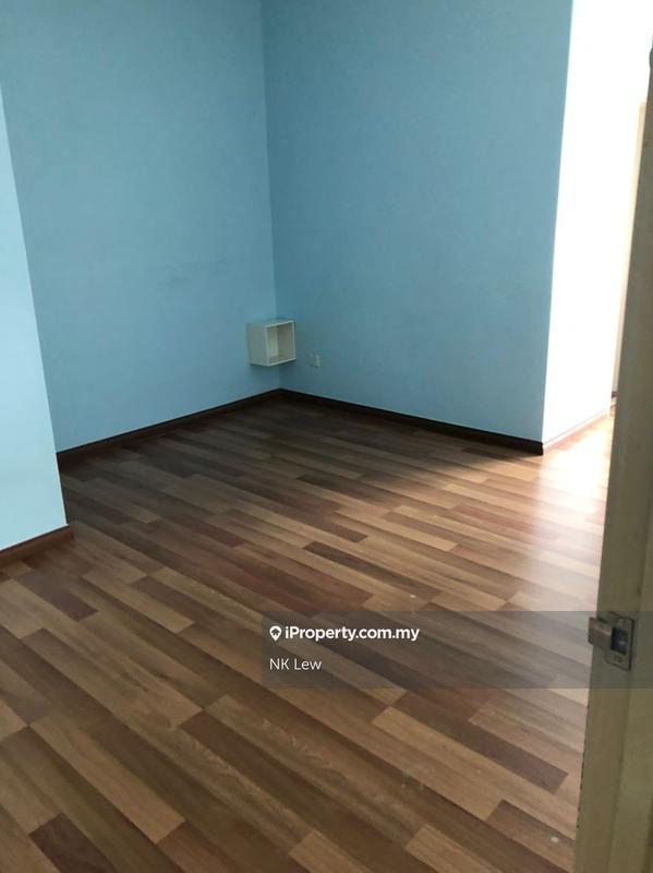 Kondominium untuk Dijual di Bayan Villa, Seri Kembangan oleh NK Lew - iProperty.com.my