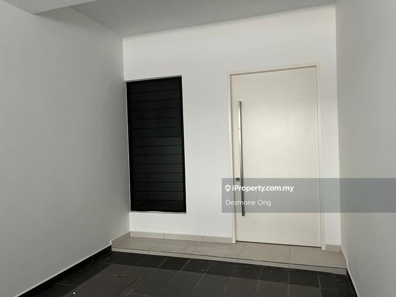 3.5-storey Terraced House for Sale in Taman Bukit Serdang, Seri Kembangan by Desmone Ong - iProperty.com.my