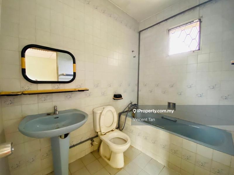 Rumah Teres untuk Dijual di Usj 4, Subang Jaya oleh Vincent Tan - iProperty.com.my