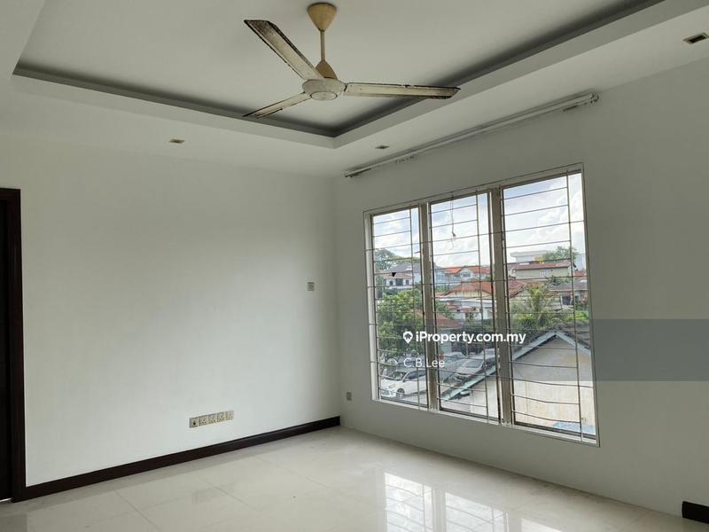 Banglo untuk Dijual di Seksyen 4, Petaling Jaya oleh C.B.Lee - iProperty.com.my