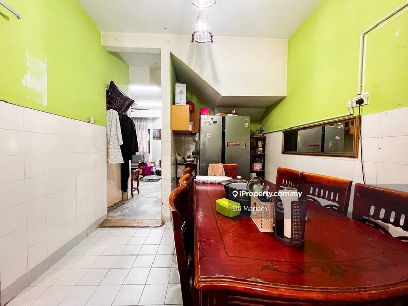 Rumah Berangkai 2 Tingkat untuk Dijual di Taman Bukit Permai, Ampang oleh Siti Mariam - iProperty.com.my