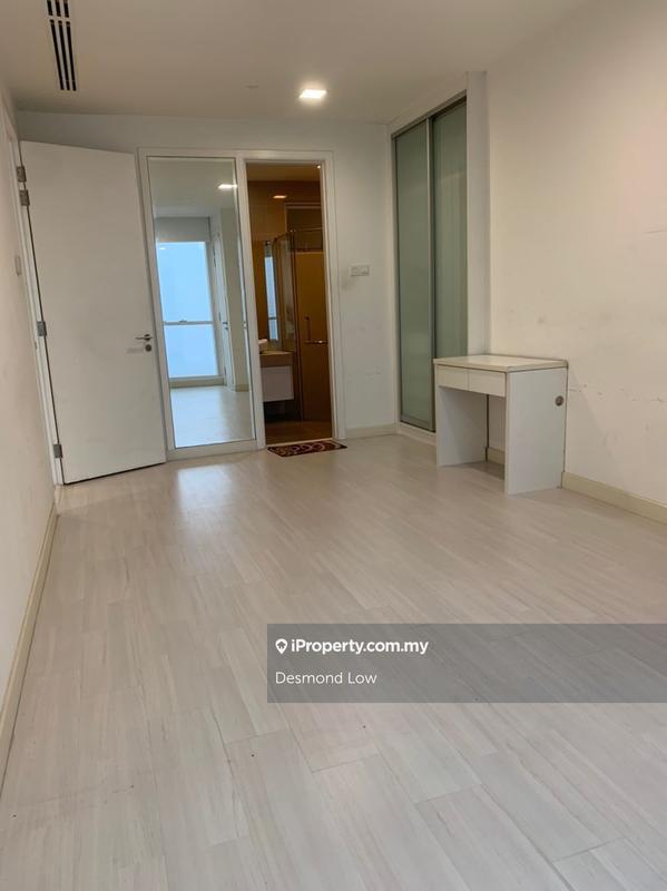 Pejabat untuk Disewa di KLCC, KL City Centre oleh Desmond Low - iProperty.com.my