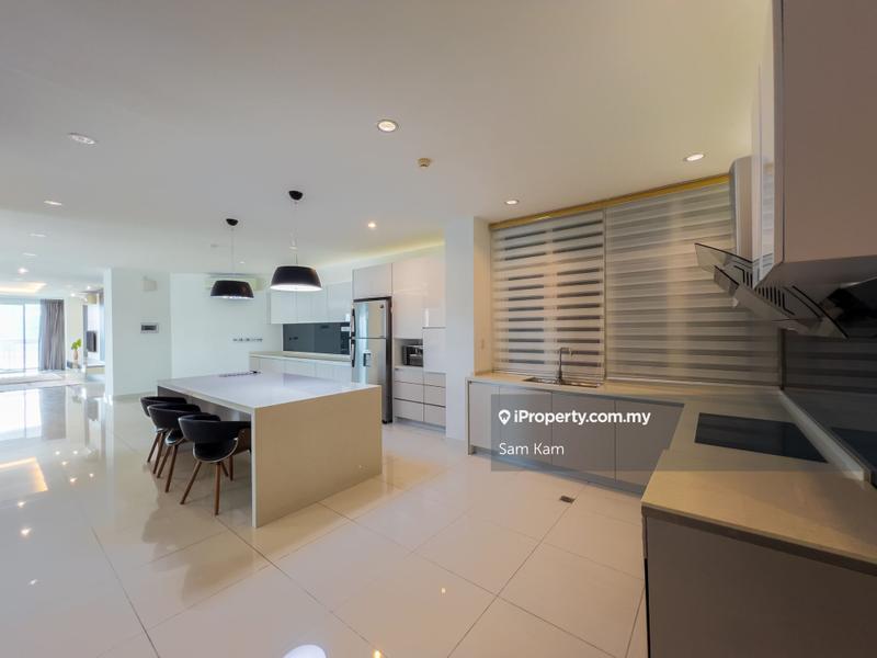 For Rent - Gurney Paragon