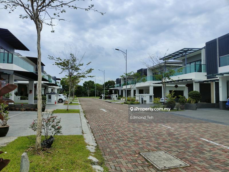 Rumah Berkembar untuk Dijual di D'Island Corallia, Puchong oleh Edmond Teh - iProperty.com.my
