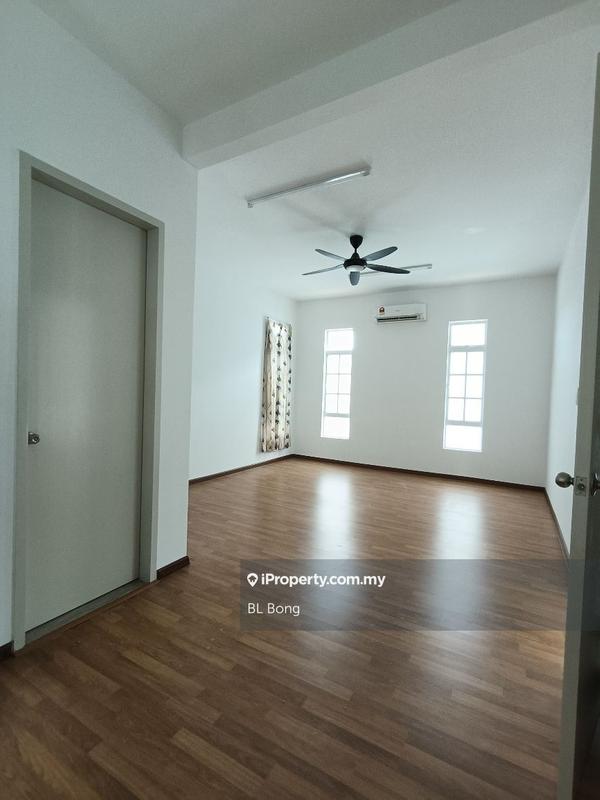 Bungalow House for Sale in Taman Anjung Gapam, Bemban by BL Bong - iProperty.com.my