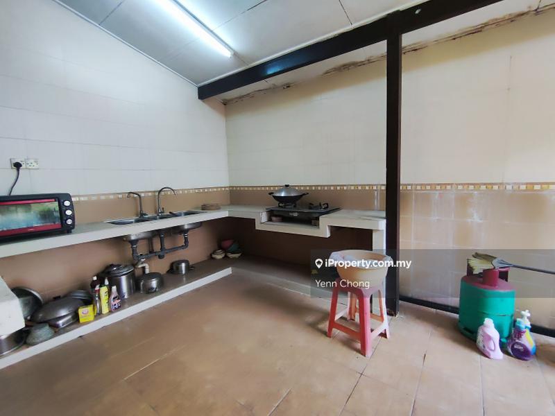 Semi-Detached House for Sale in Taman Yarl, Jalan Klang Lama (Old Klang Road) by Yenn Chong - iProperty.com.my