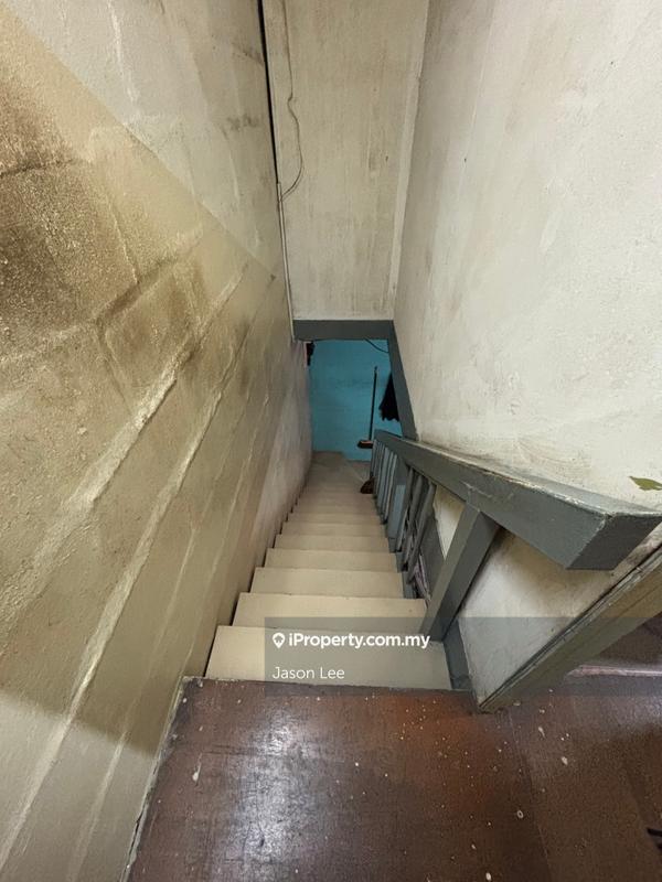 Rumah Berangkai 1.5 Tingkat untuk Dijual di Taman Serdang Jaya, Seri Kembangan oleh Jason Lee - iProperty.com.my